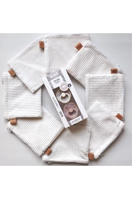 Babychicks cipzáras snacktartó / cumitartó - tejszín (pamut-vízálló poliészter) 15x12 cm