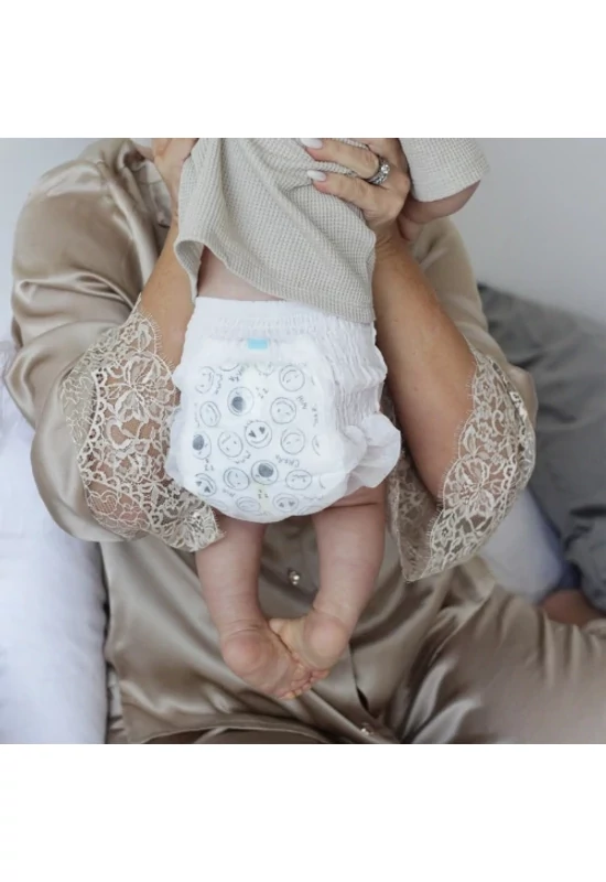 Kolorky Delux Velvet környezetbarát eldobható éjszakai bugyipelenka - Sleepy (12-16 kg)