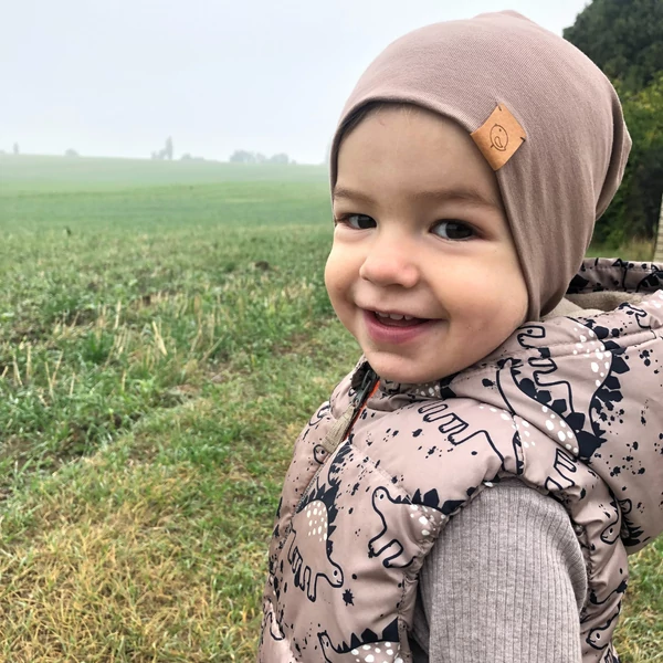 Babychicks beanie sapka - tejeskávé (választható méret)