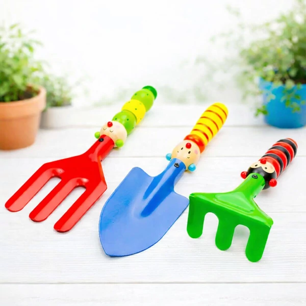 Homokozó készlet vidám színekben és mintákkal, 3db-os